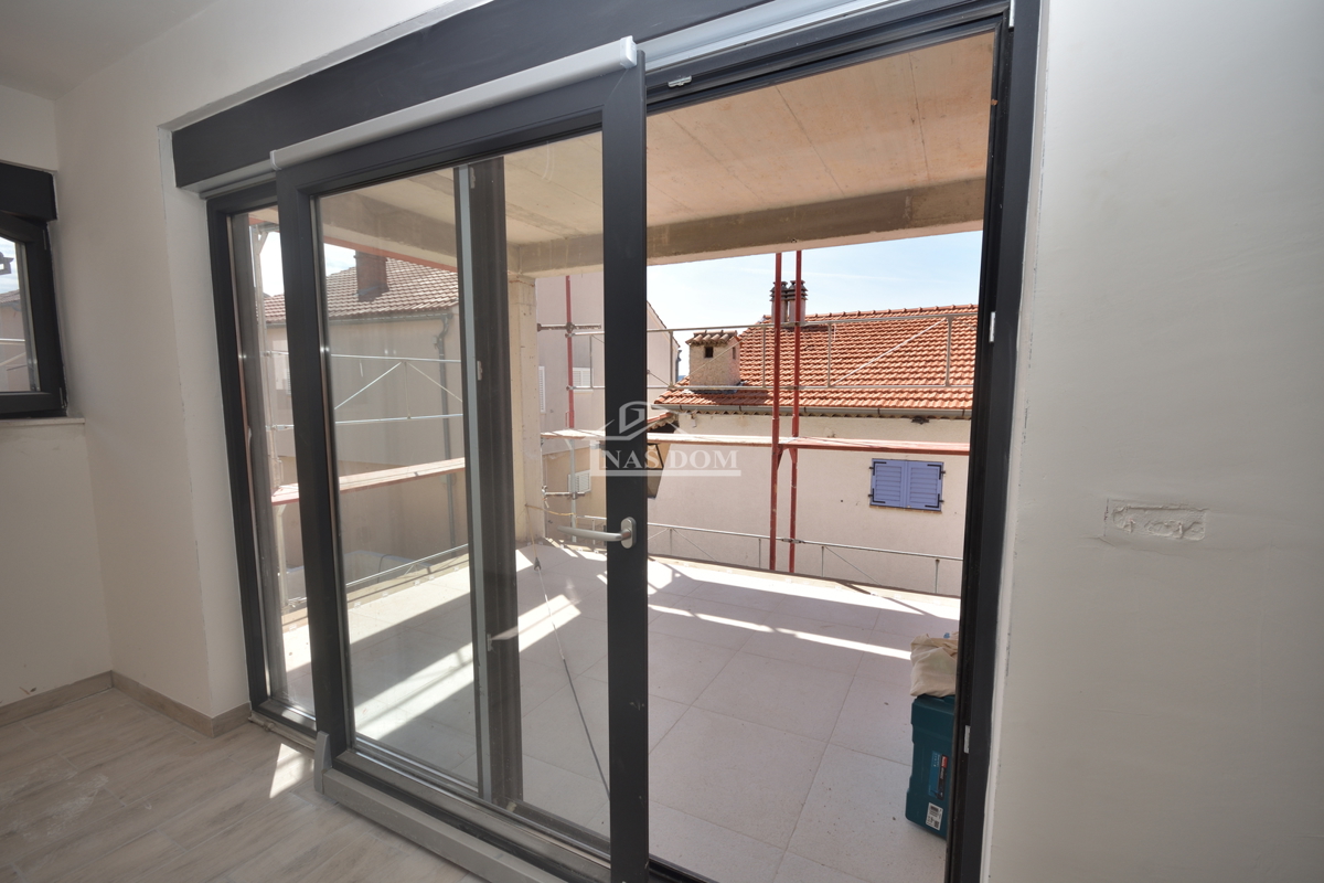 Sibenik, Crnica - Appartamento trilocale S1 con garage