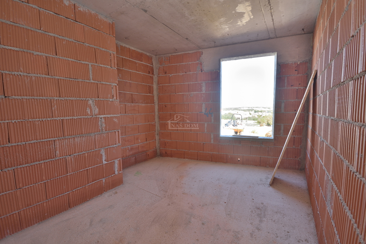 Vodice - Appartamento con tre camere da letto, vista panoramica sul mare, nuova costruzione