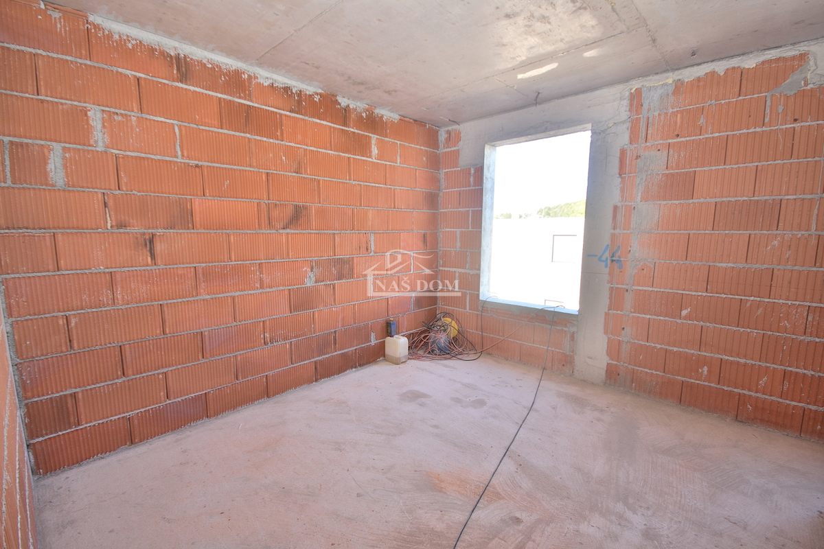 Vodice - Appartamento con tre camere da letto, vista panoramica sul mare, nuova costruzione