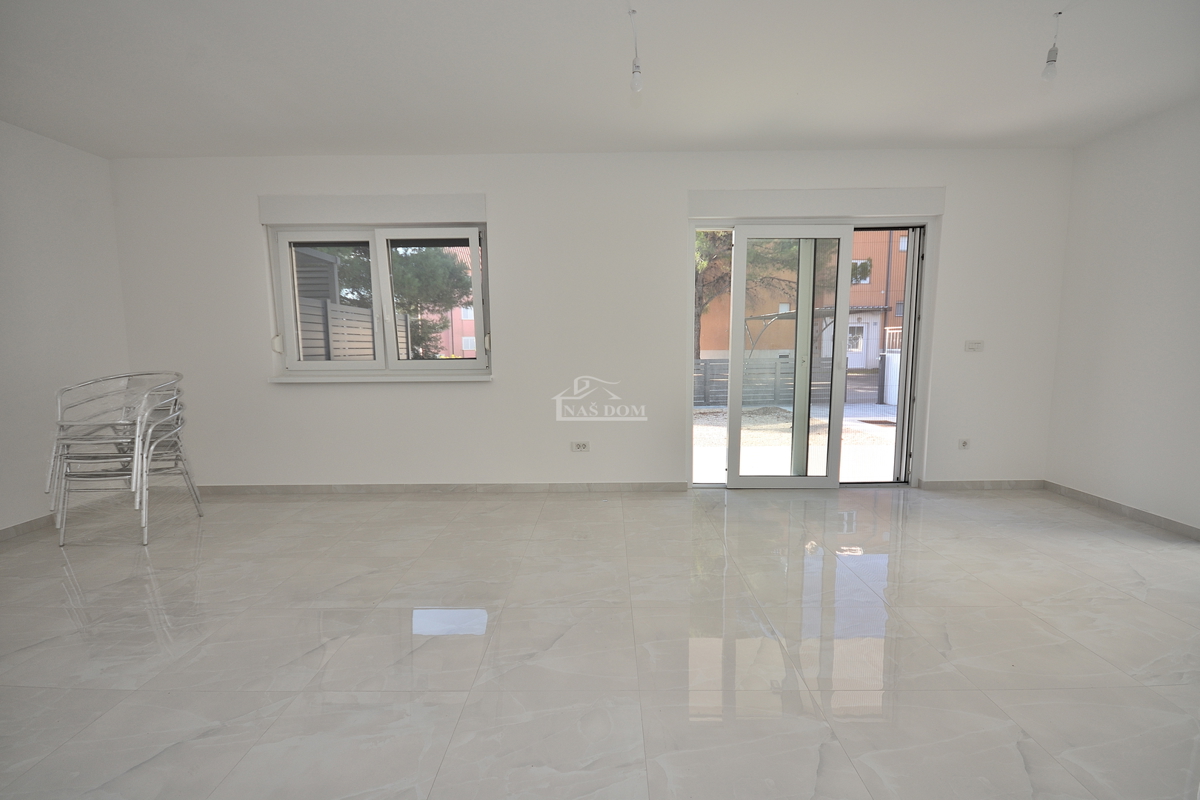 Vodice - **NUOVA COSTRUZIONE** S2 Doppia villetta vicino alla spiaggia