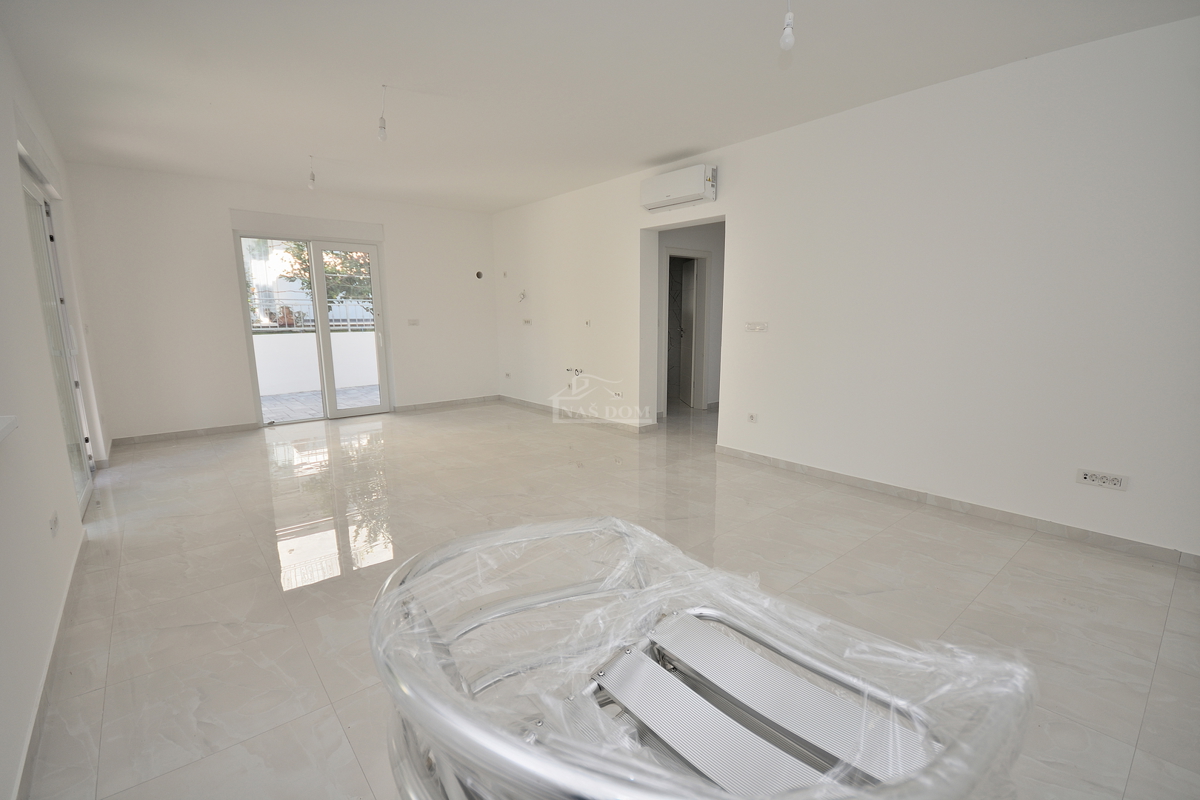 Vodice - **NUOVA COSTRUZIONE** S2 Doppia villetta vicino alla spiaggia