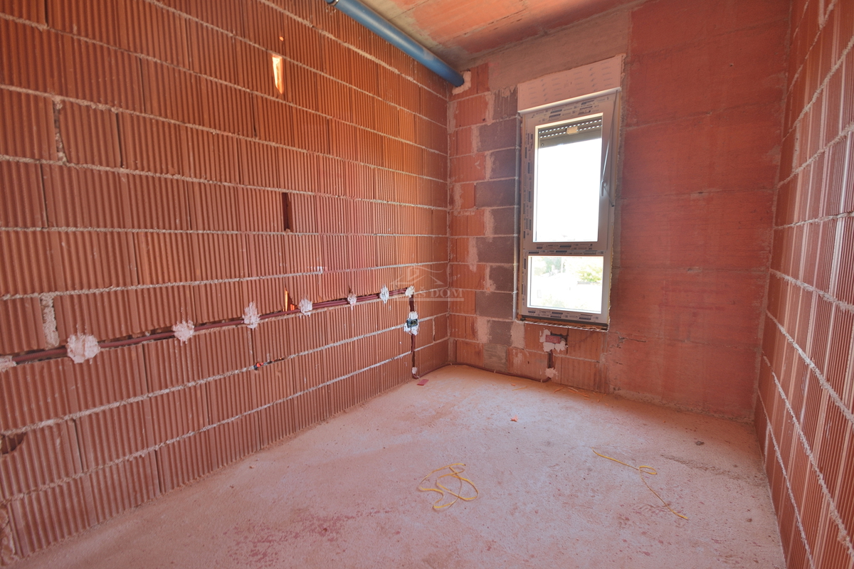 Srima, Vodice - **NUOVA COSTRUZIONE** Appartamento S8 3S+DB, II piano a 300 m dalla spiaggia