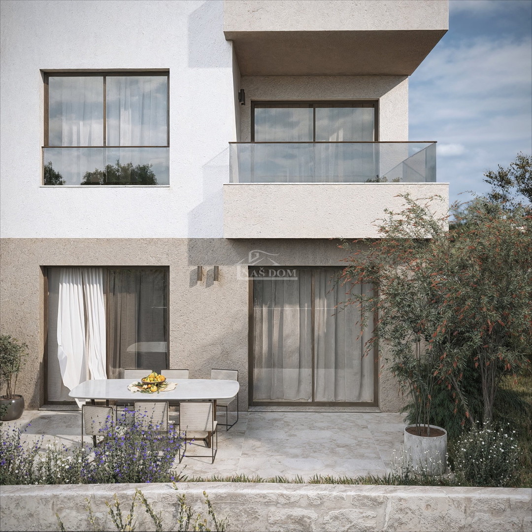 Vodice - Appartamento bilocale S2, piano terra con giardino