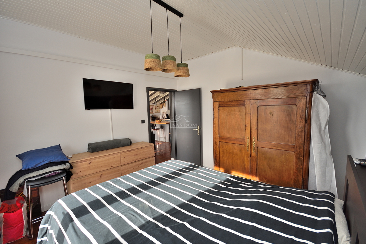 Vodice - appartamento arredato trilocale con vista mare, a 300 m dal centro