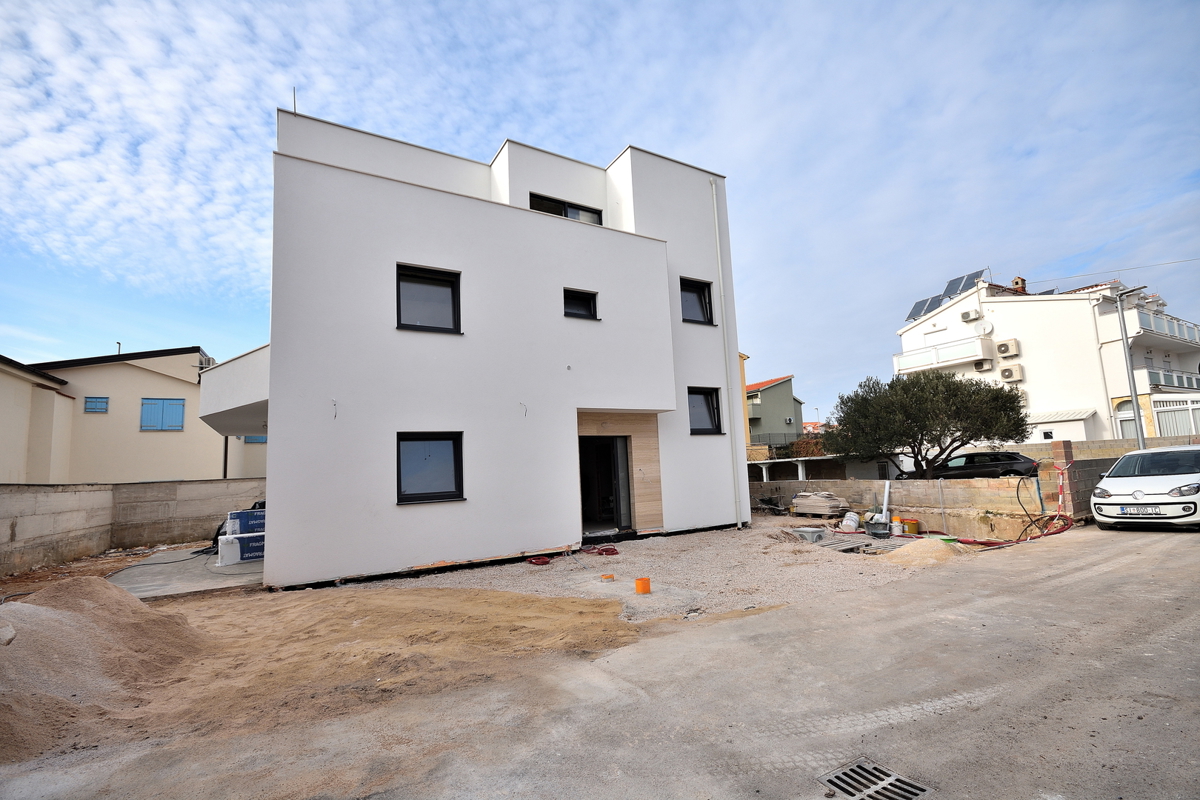 Vodice, Srima -**NEW CONSTRUCTION** S2 house 300 m from the beach