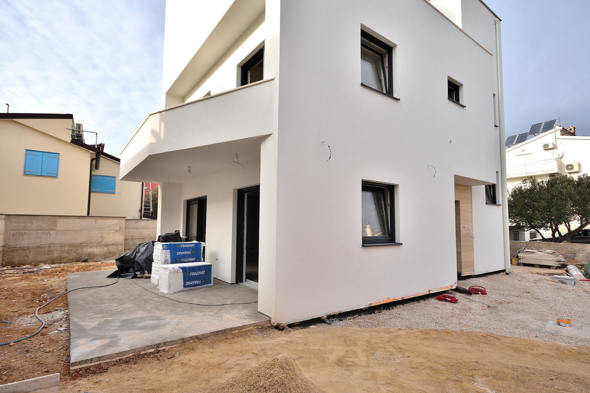 Vodice, Srima -**NEW CONSTRUCTION** S2 house 300 m from the beach