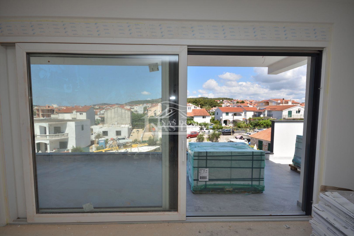 Appartamento di lusso S10 con terrazza panoramica, a 50 m dalla spiaggia