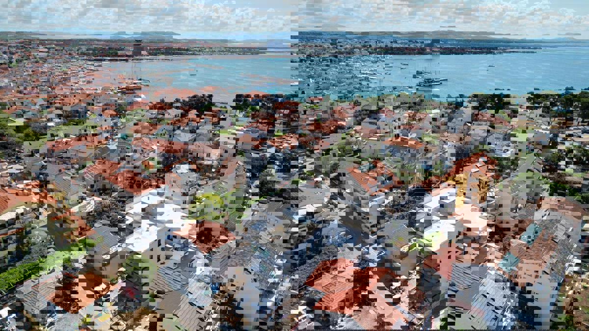 Appartamento di lusso S10 con terrazza panoramica, a 50 m dalla spiaggia