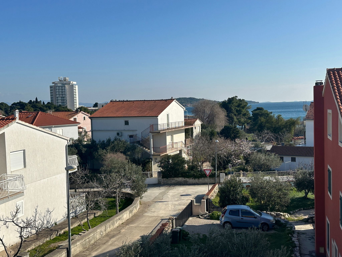 Vodice - Appartamento S2 con terrazza sul tetto, vista mare a 150 m dalla spiaggia