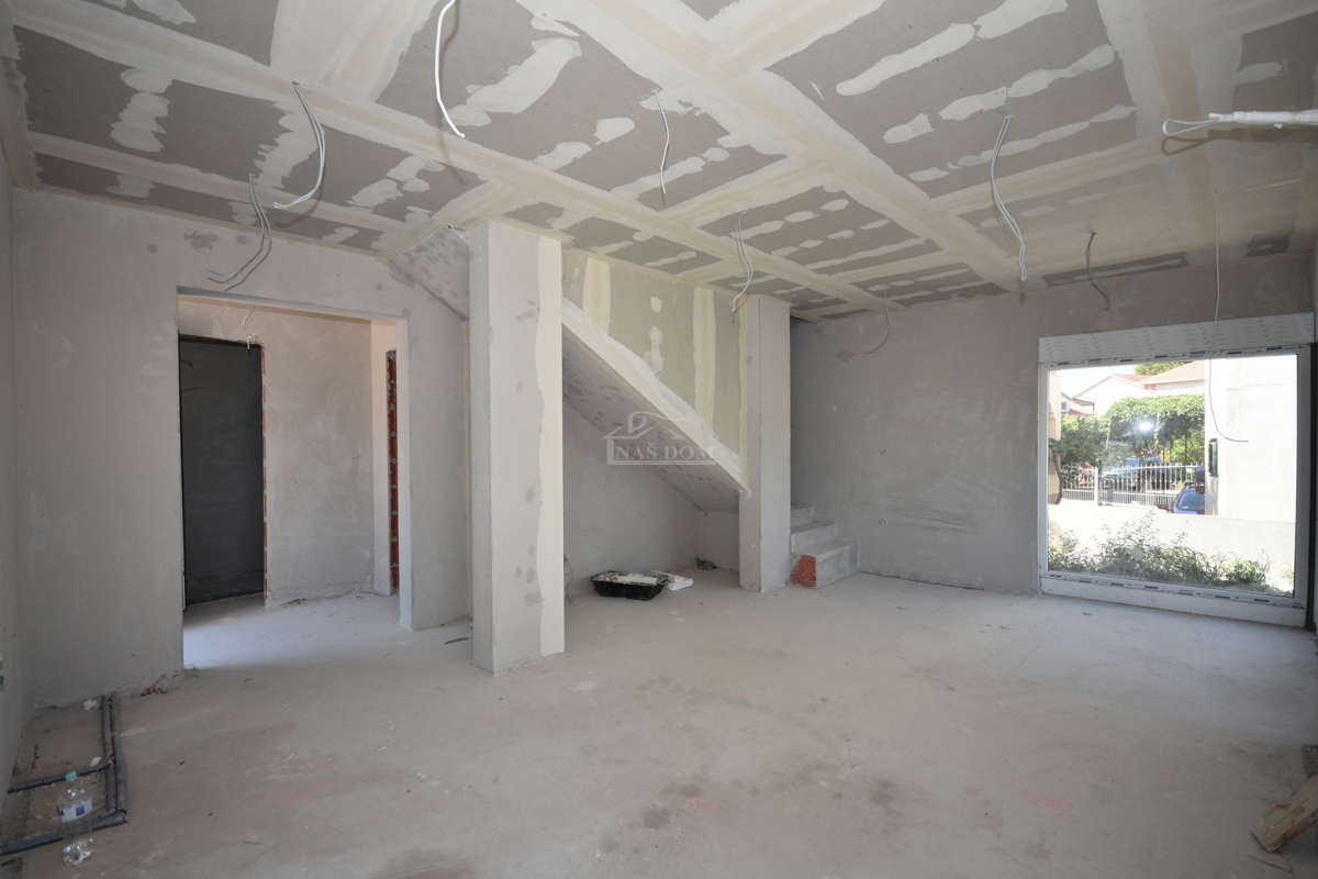 Žaborić - **NOVOGRADNJA** S1 dvojna kuća 70m od mora