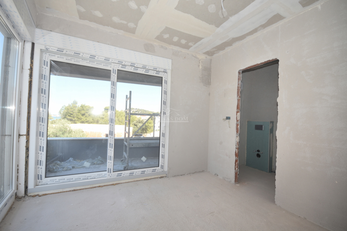 Žaborić - **NOVOGRADNJA** S1 dvojna kuća 70m od mora