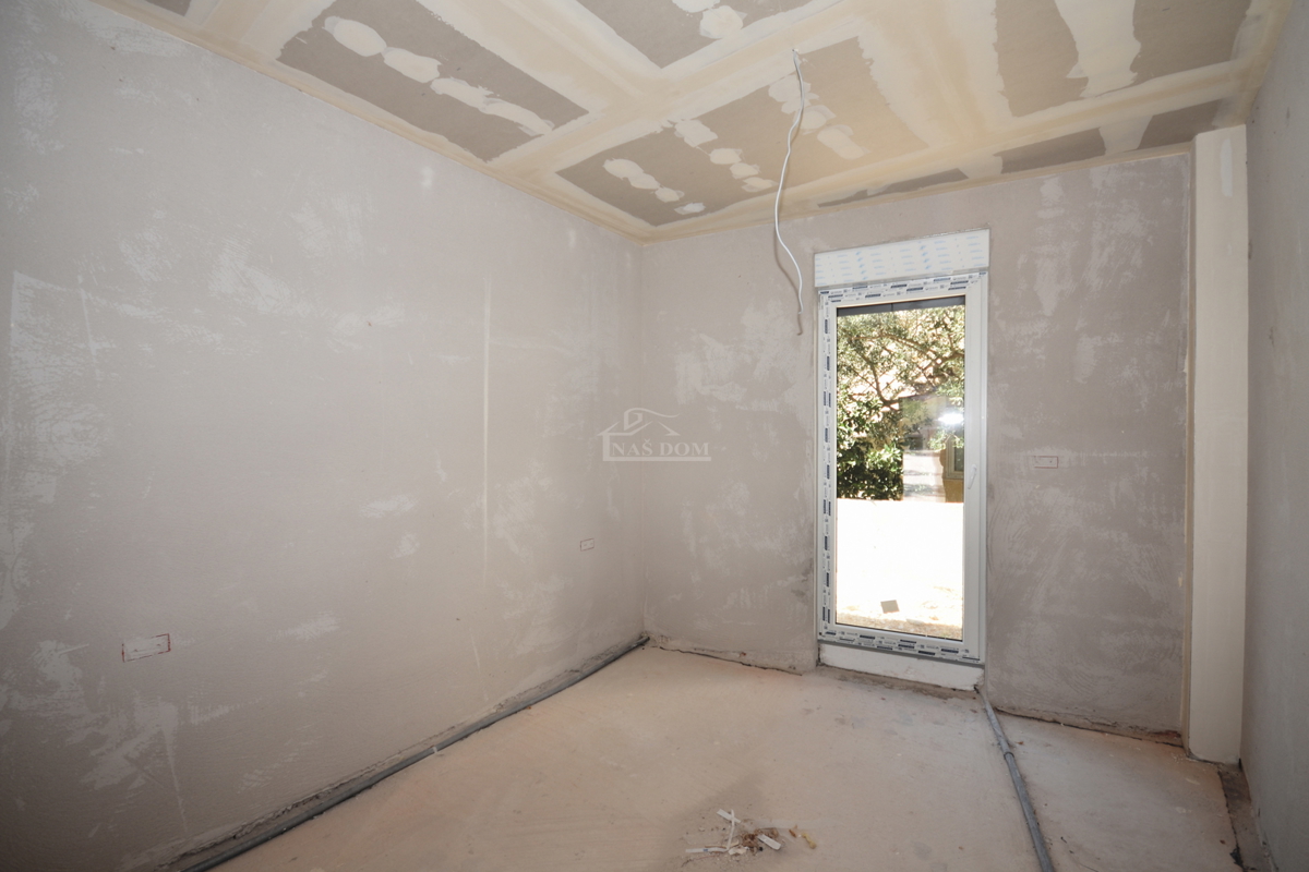 Žaborić - **NOVOGRADNJA** S1 dvojna kuća 70m od mora