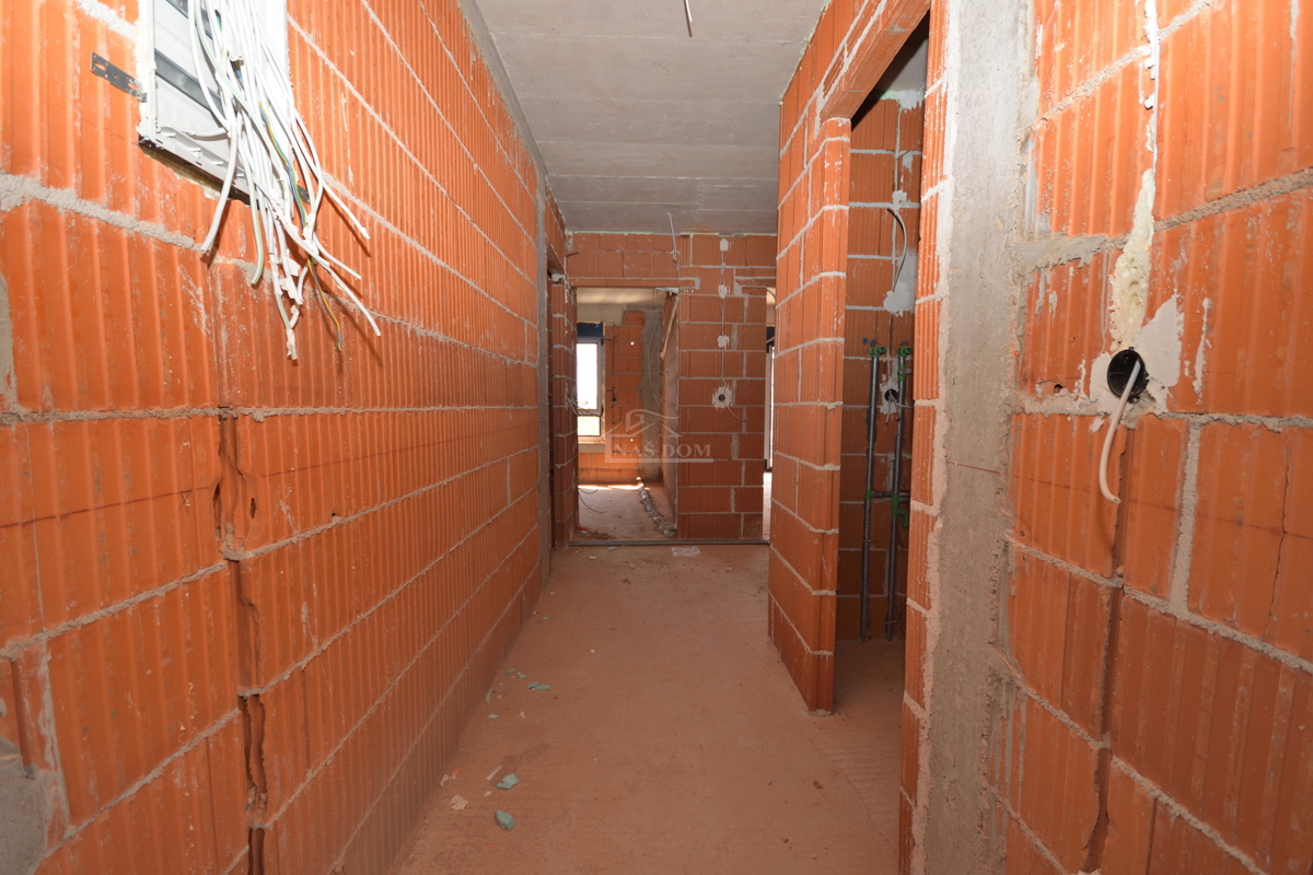 Tribunj - Lussuoso appartamento S5 al secondo piano, vista mare