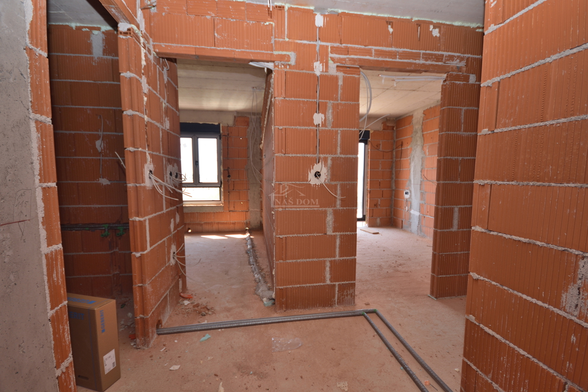 Tribunj - Lussuoso appartamento S5 al secondo piano, vista mare