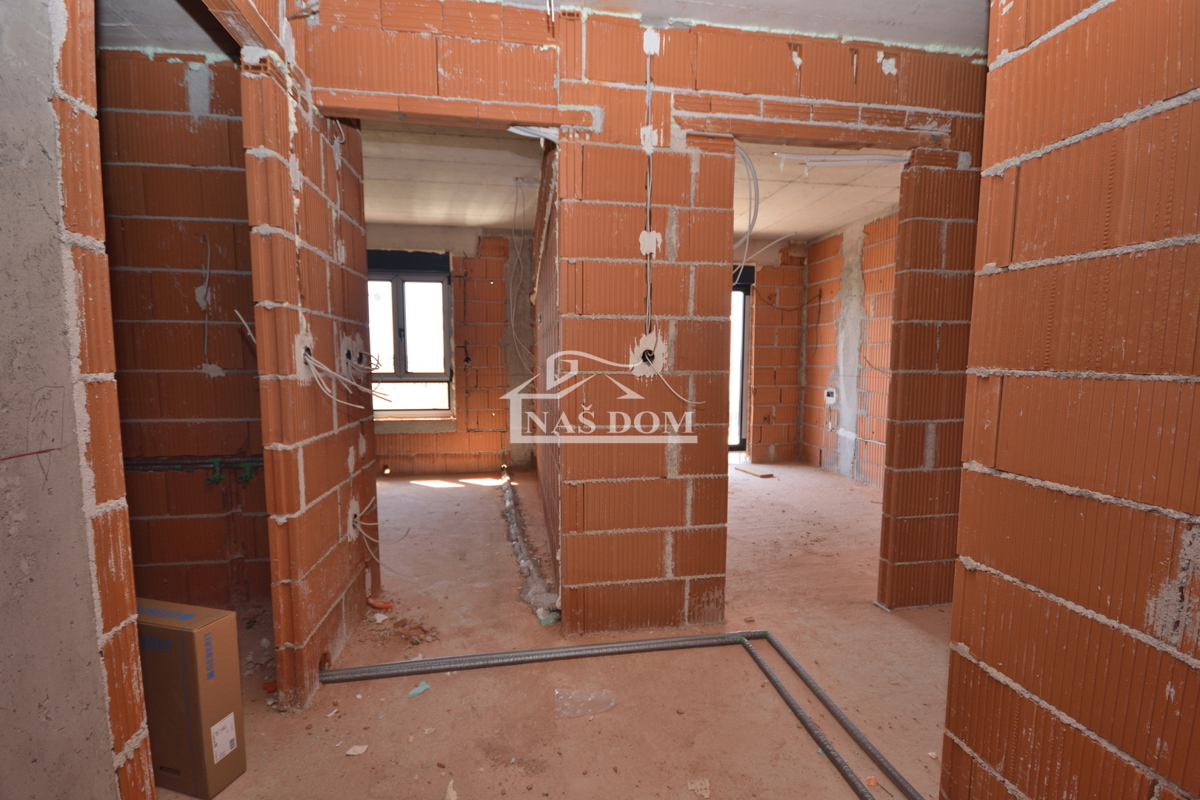 Tribunj - Lussuoso appartamento S5 al secondo piano, vista mare