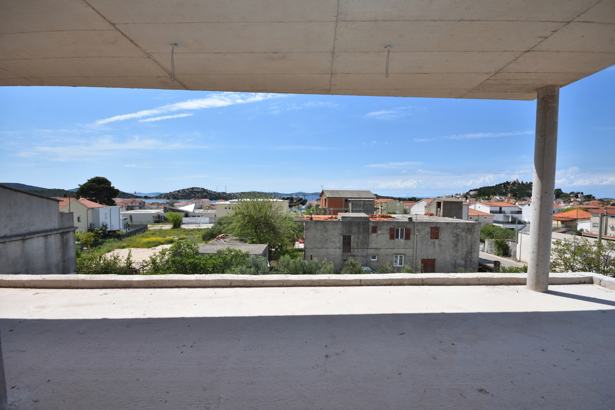 Tribunj - Lussuoso appartamento S5 al secondo piano, vista mare