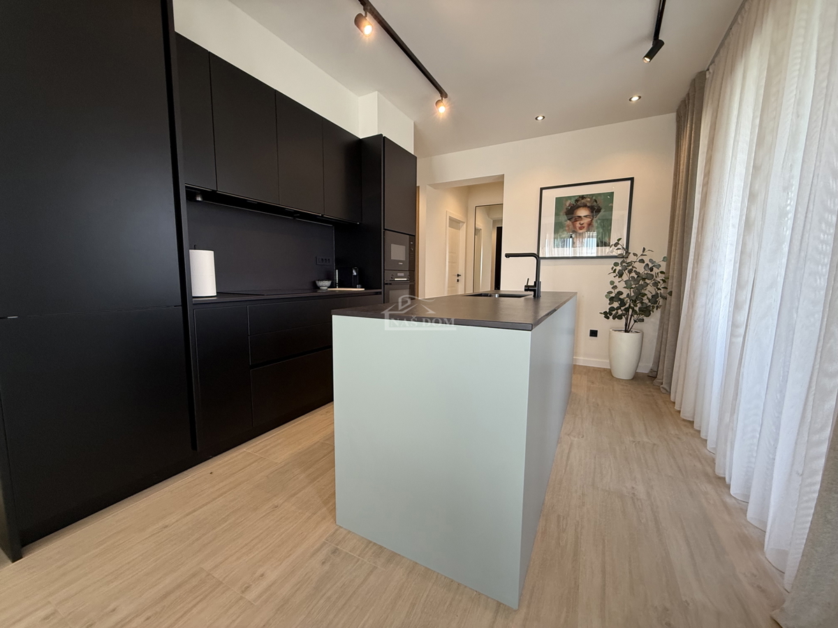 Danilo, Biranj - Splendida villa con piscina