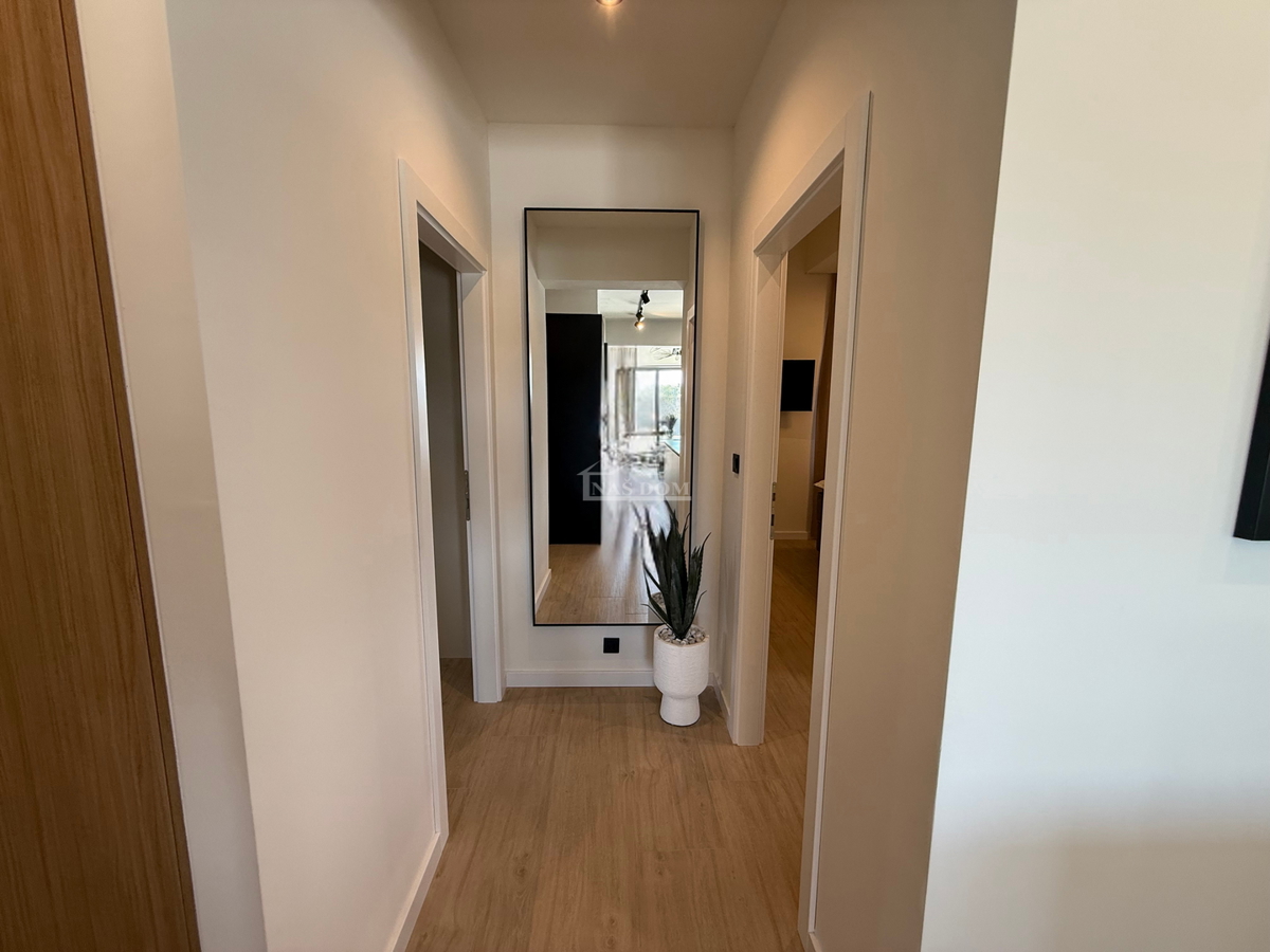 Danilo, Biranj - Splendida villa con piscina