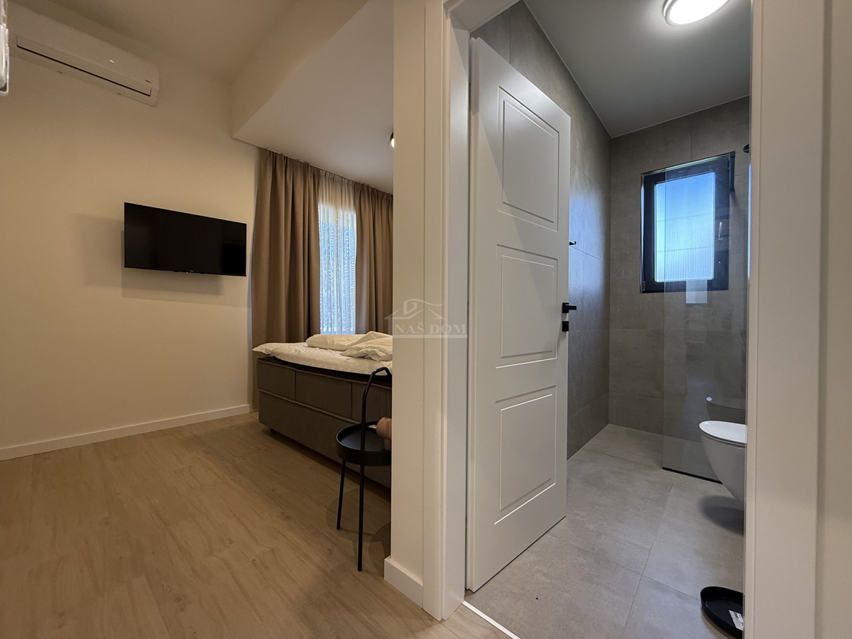 Danilo, Biranj - Splendida villa con piscina