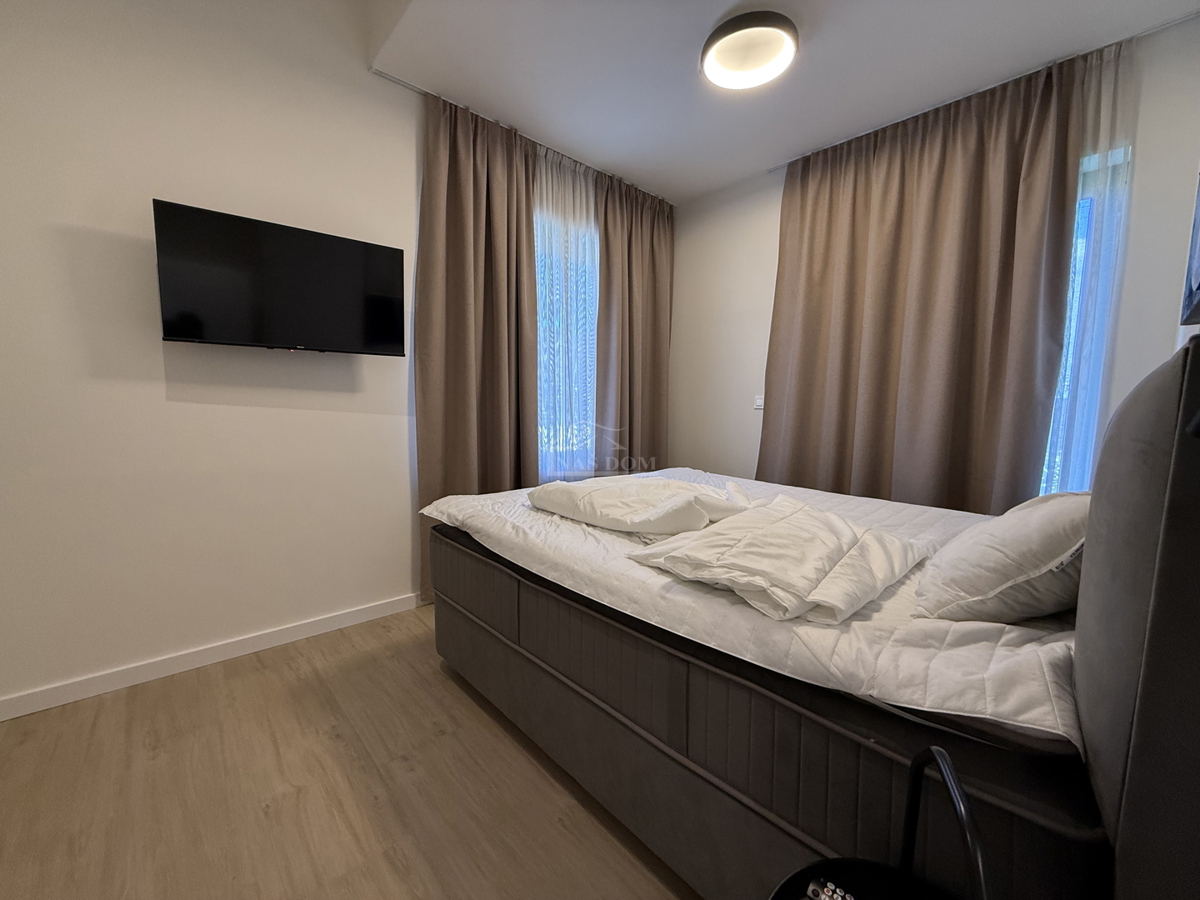 Danilo, Biranj - Splendida villa con piscina