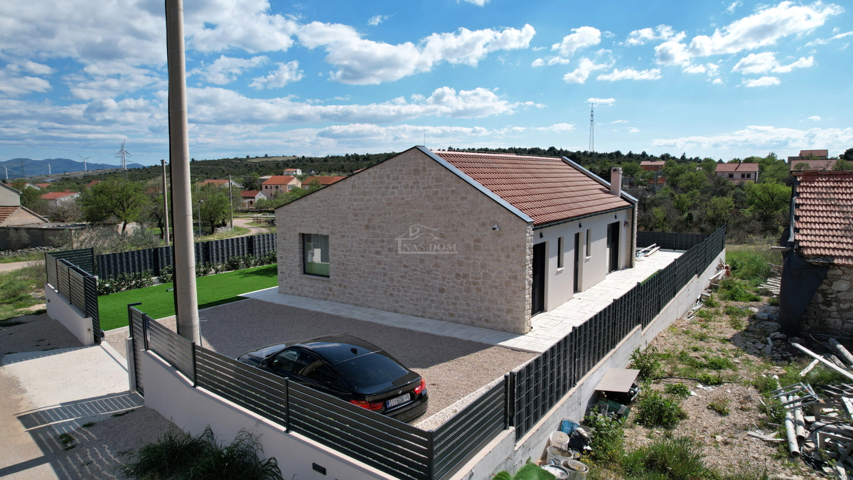 Danilo, Biranj - Splendida villa con piscina