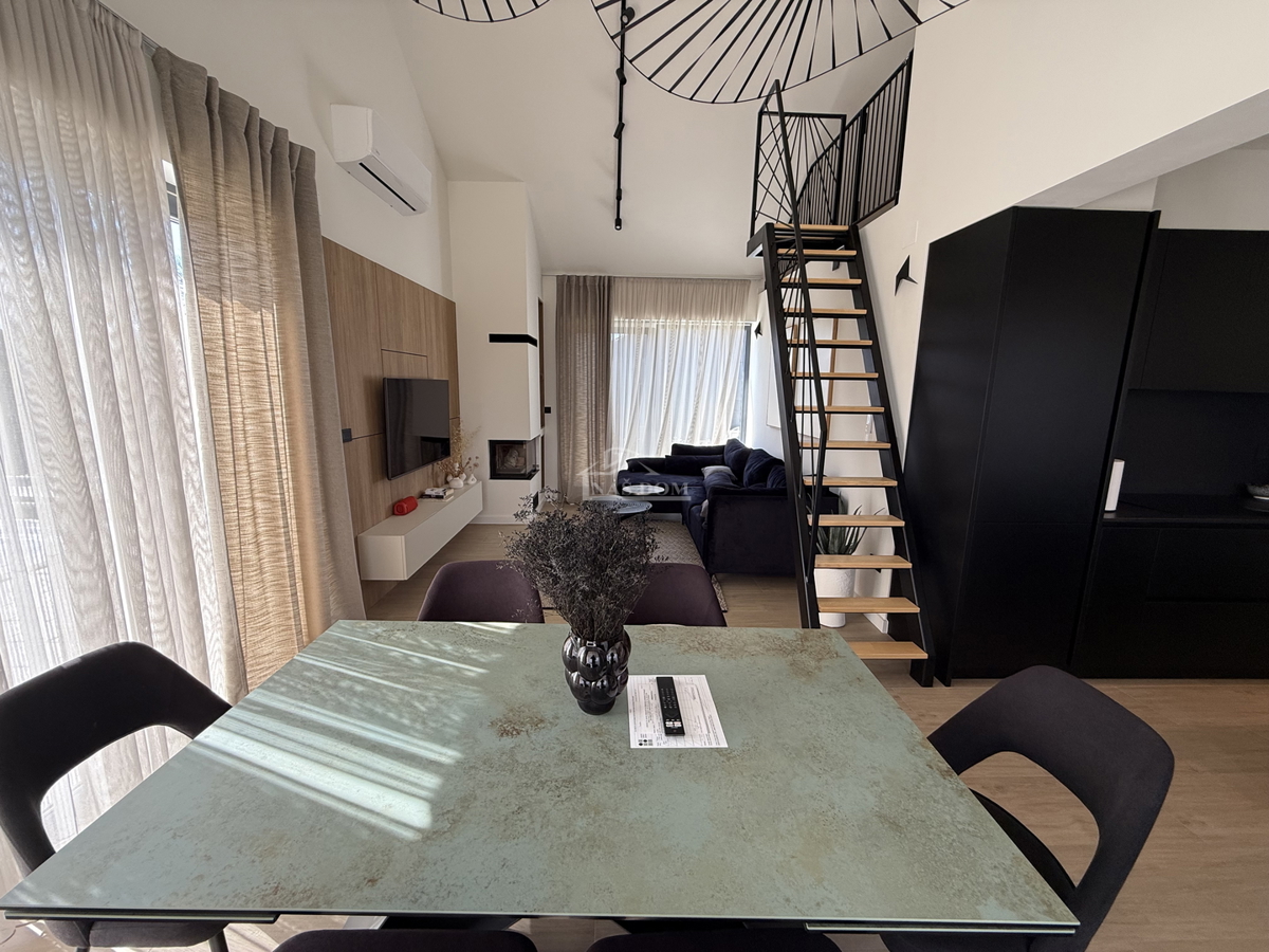 Danilo, Biranj - Splendida villa con piscina