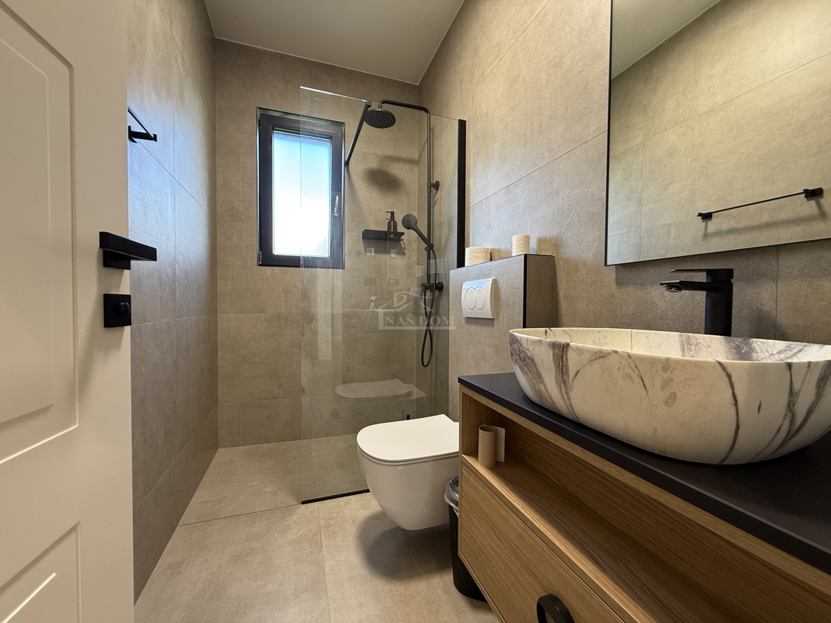 Danilo, Biranj - Splendida villa con piscina