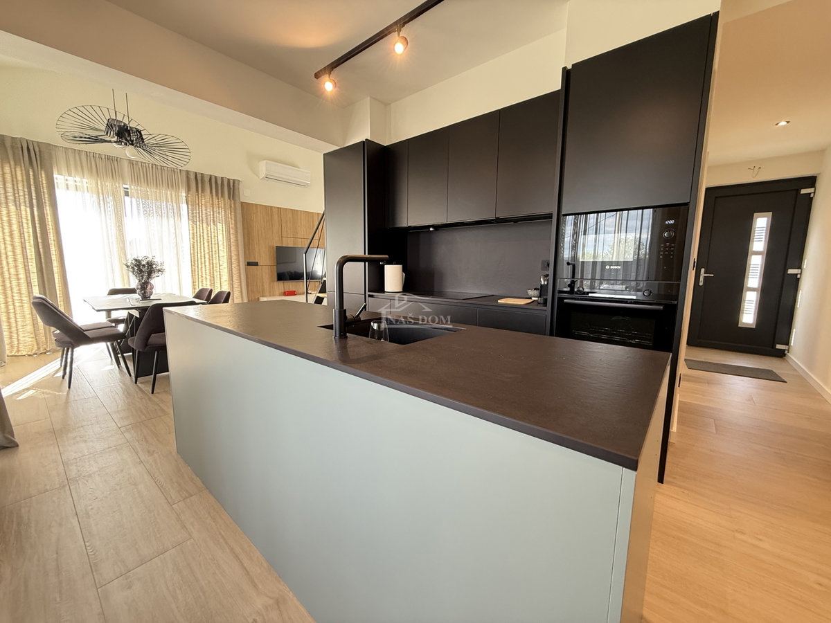 Danilo, Biranj - Splendida villa con piscina