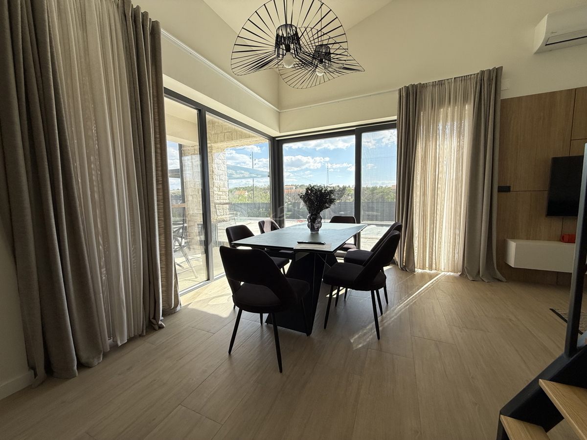 Danilo, Biranj - Splendida villa con piscina