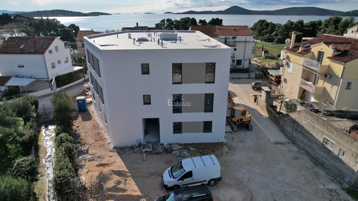 Vodice - Appartamento di lusso S5 al primo piano, POSIZIONE TOP