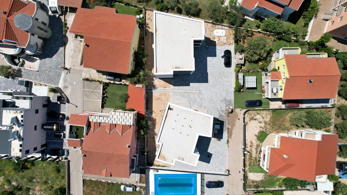 Vodice - Appartamento di lusso S3 al secondo piano, ottima posizione