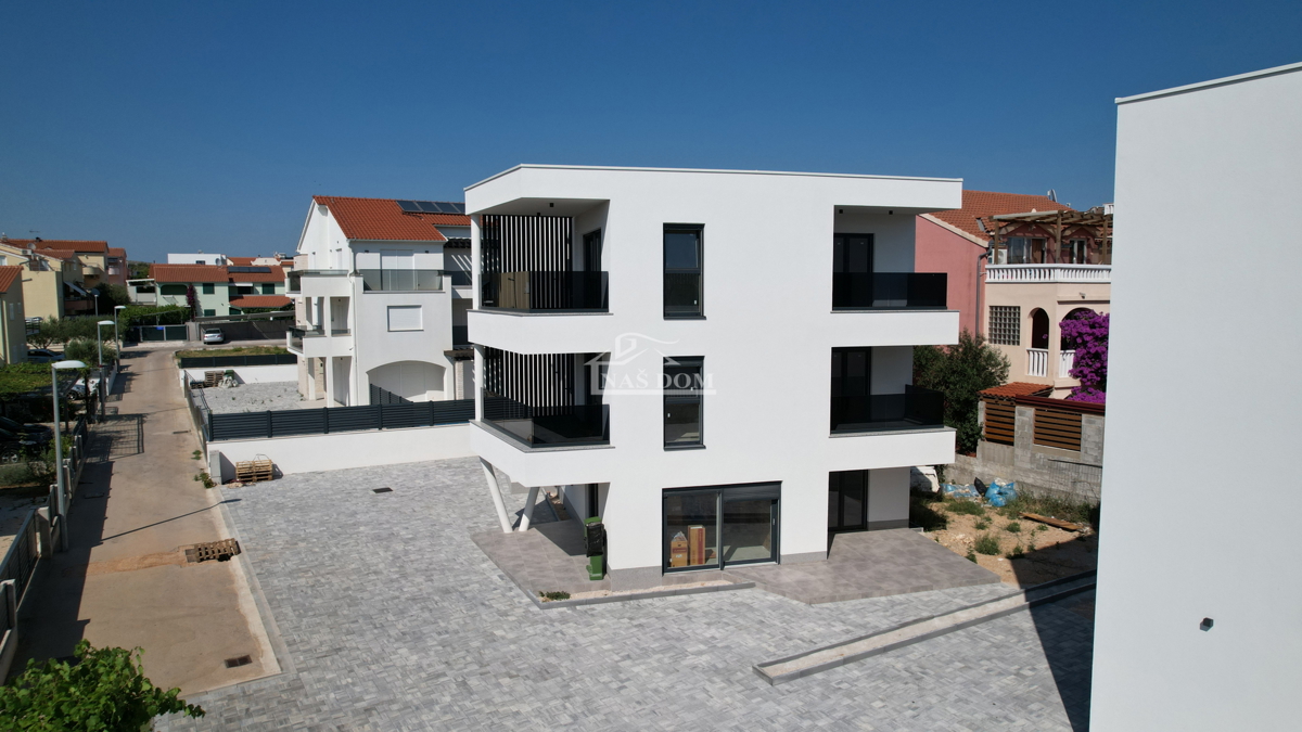 Vodice - Appartamento di lusso S3 al secondo piano, ottima posizione