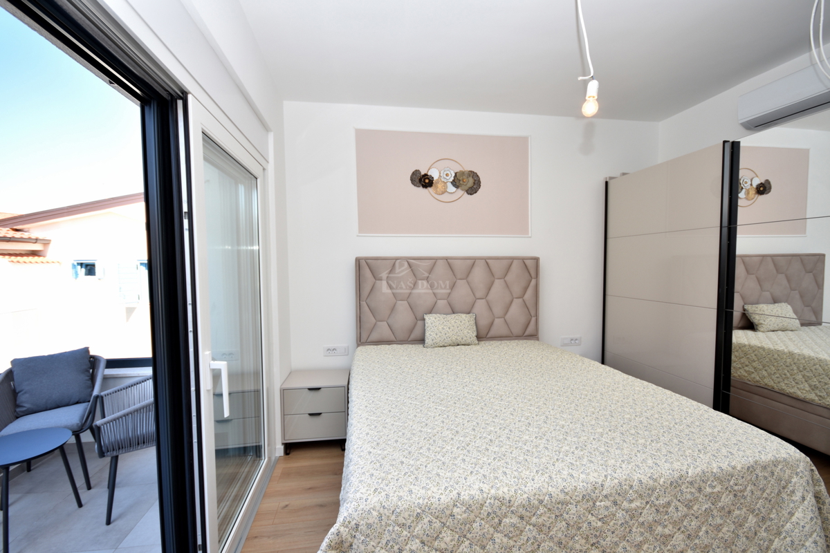 Vodice, Srima - **NUOVA COSTRUZIONE** Casa S2 a 250 m dalla spiaggia