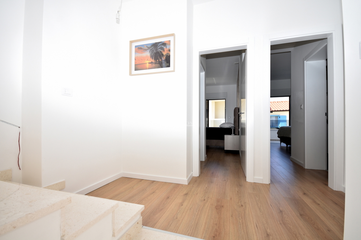 Vodice, Srima - **NUOVA COSTRUZIONE** Casa S2 a 250 m dalla spiaggia