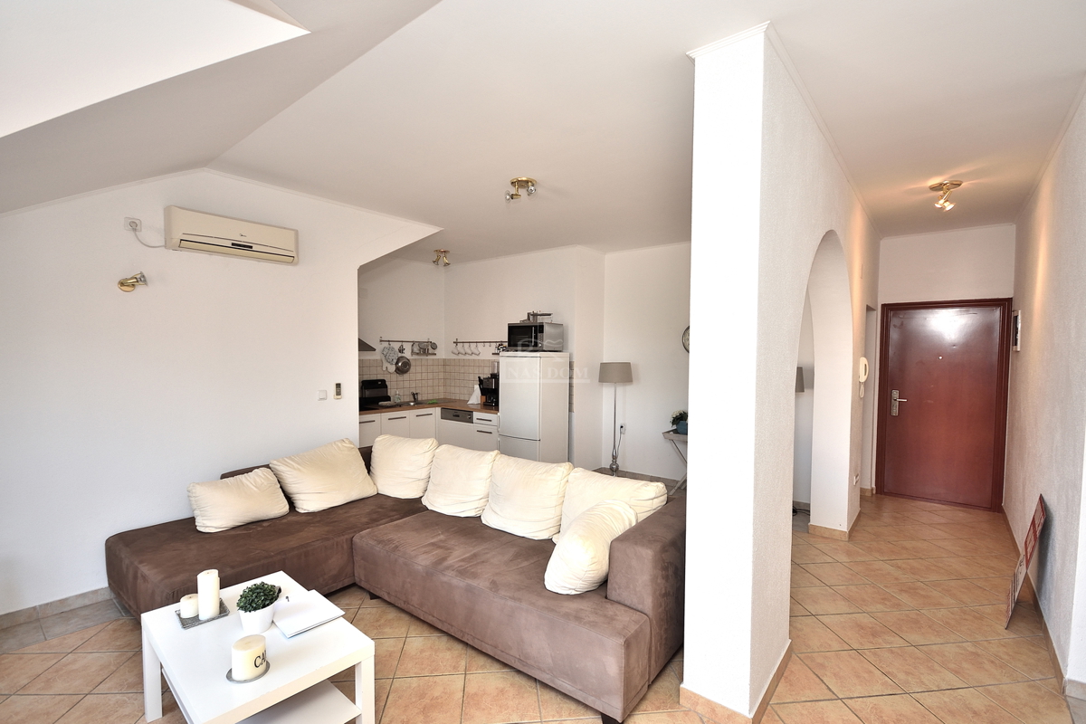 Vodice - Appartamento con due camere da letto, secondo piano, a 350 m dalla spiaggia