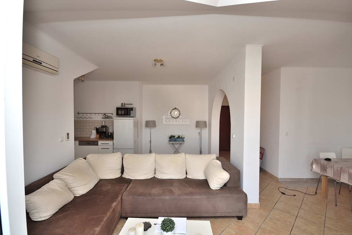 Vodice - Appartamento con due camere da letto, secondo piano, a 350 m dalla spiaggia