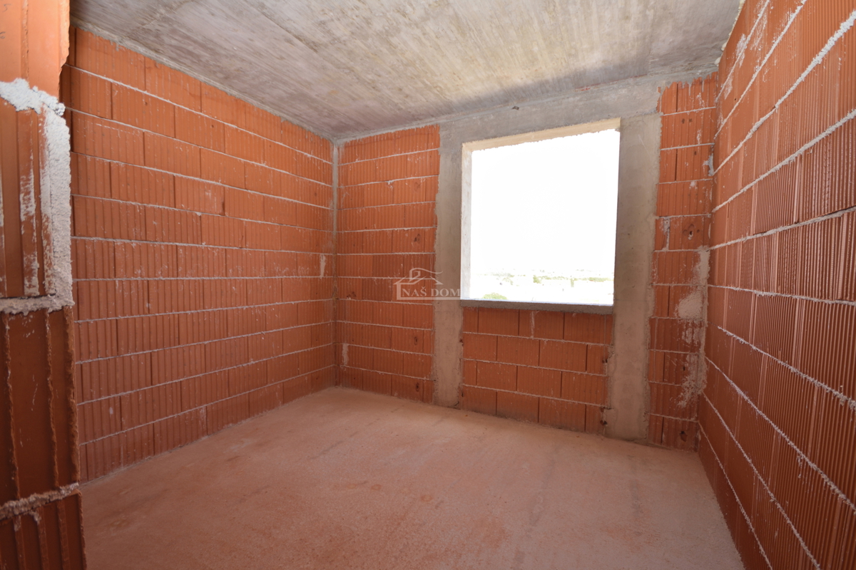 Appartamento S9 a Vodice – Nuova costruzione, 2° piano, vista mare, 77,8 m², posizione tranquilla