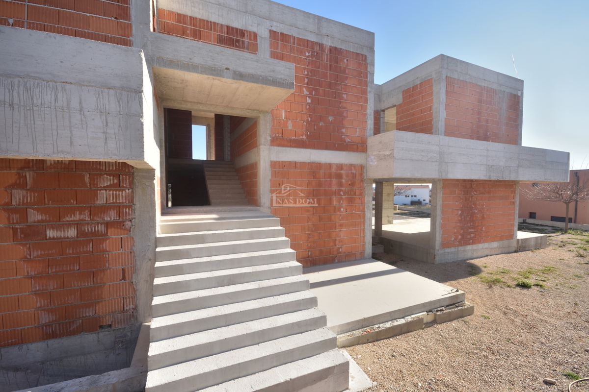 Vodice - Villa di lusso di design con piscina - grezzo