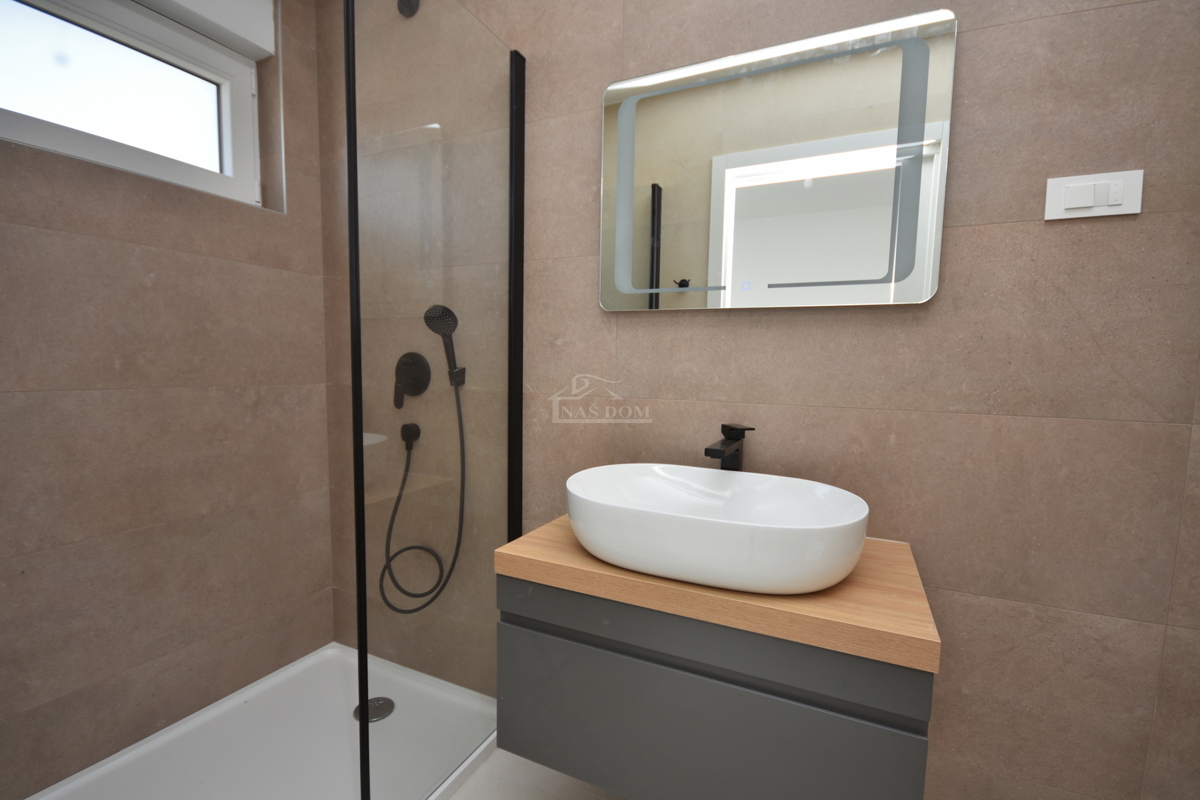 Vodice - Appartamento di lusso S2, a soli 300 m dalla spiaggia, vista mare