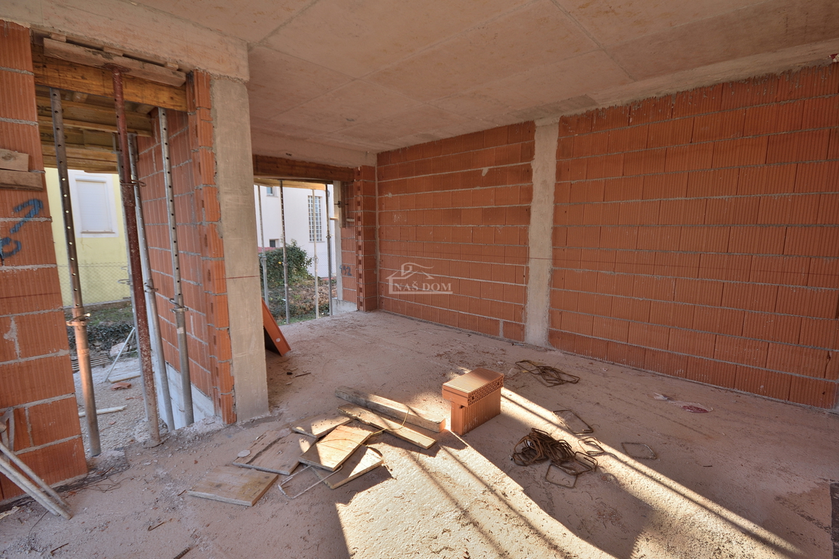 Tribunj, Sovlje - appartamento con giardino a 400 m dalla spiaggia