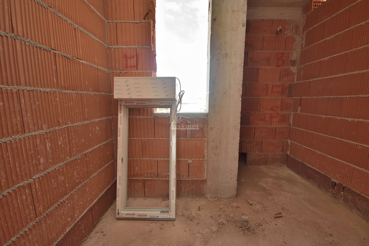 Vodice - Appartamento S4 con terrazza sul tetto, vista mare