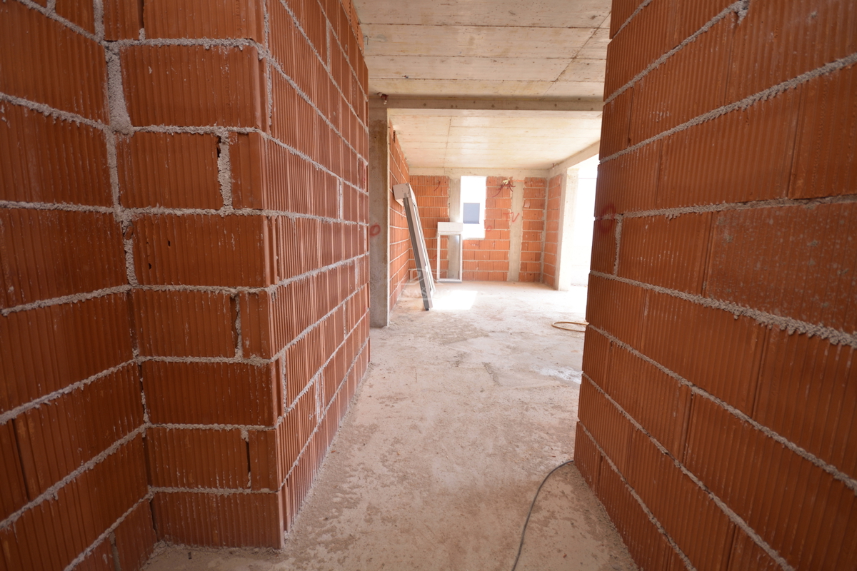 Vodice - Appartamento S4 con terrazza sul tetto, vista mare