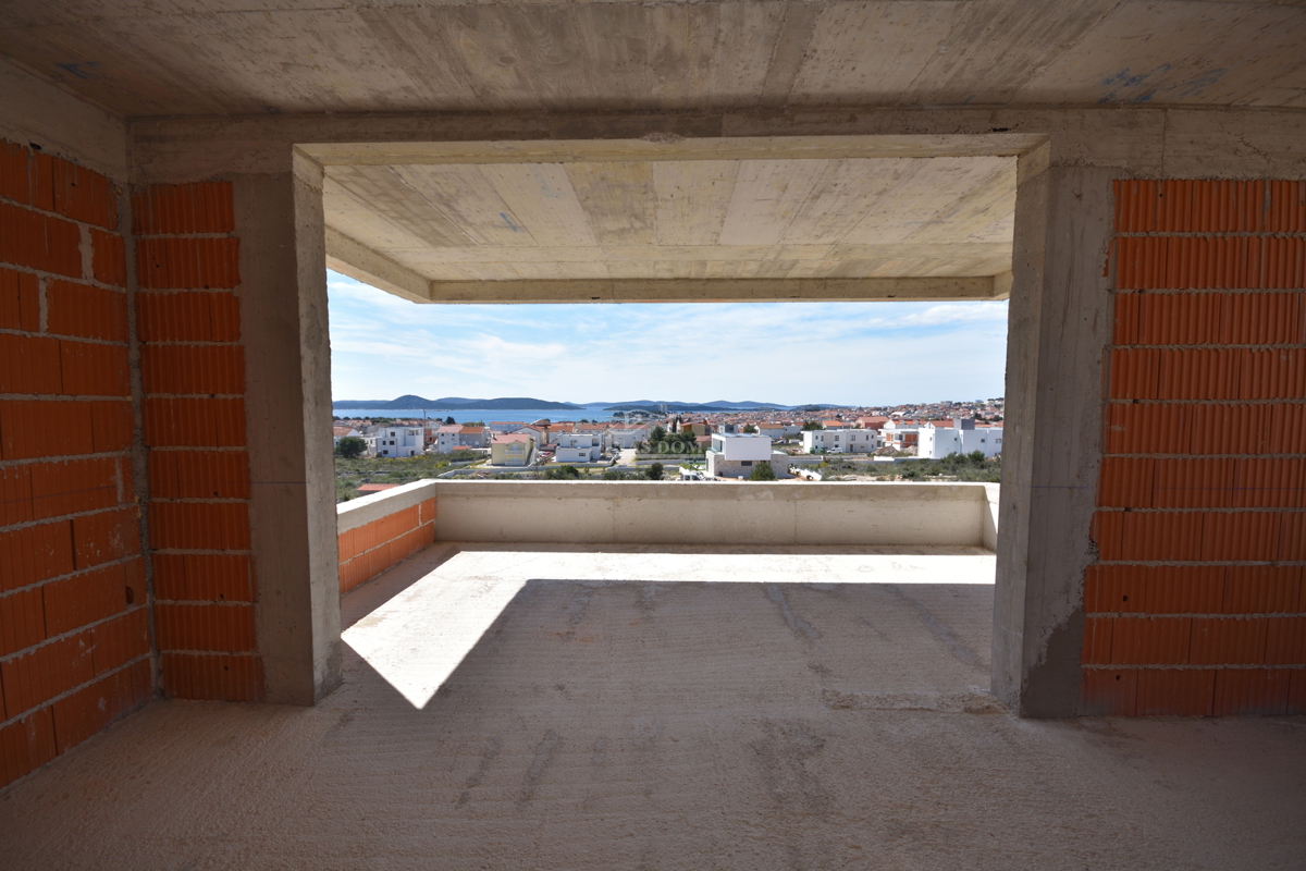 Attico di lusso di 129,57 m² con vista panoramica sul mare