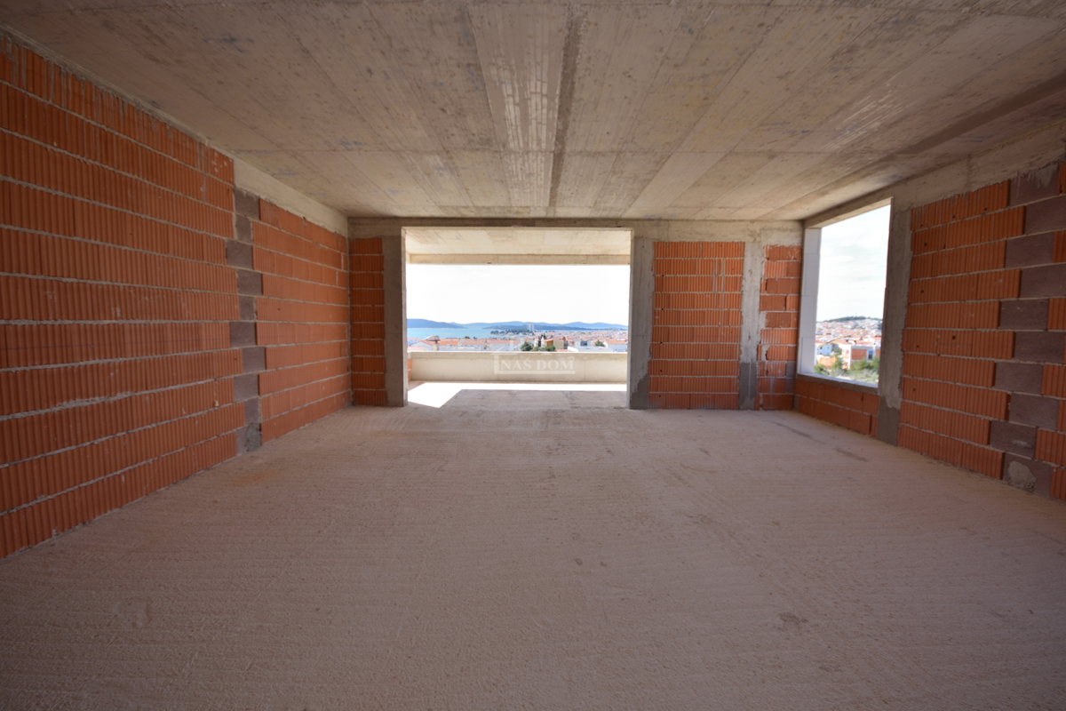 Attico di lusso di 129,57 m² con vista panoramica sul mare