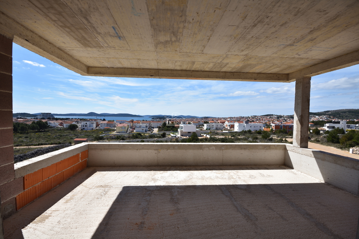 Attico di lusso di 129,57 m² con vista panoramica sul mare