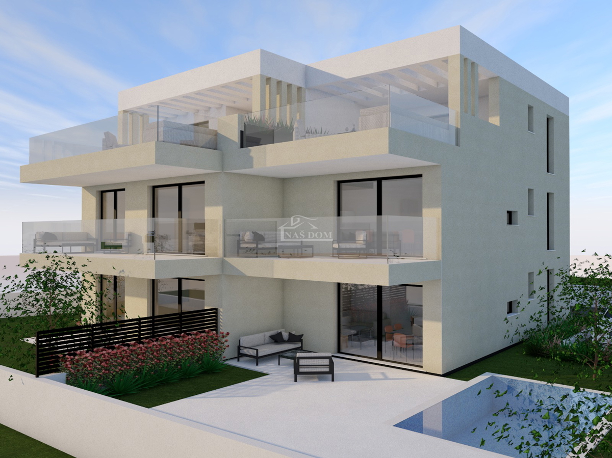 Vodice - appartamento su due livelli s4 con terrazza sul tetto a 750 m dalla spiaggia