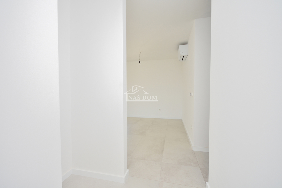 Vodice - Appartamento S7 con vista mare, posizione eccellente