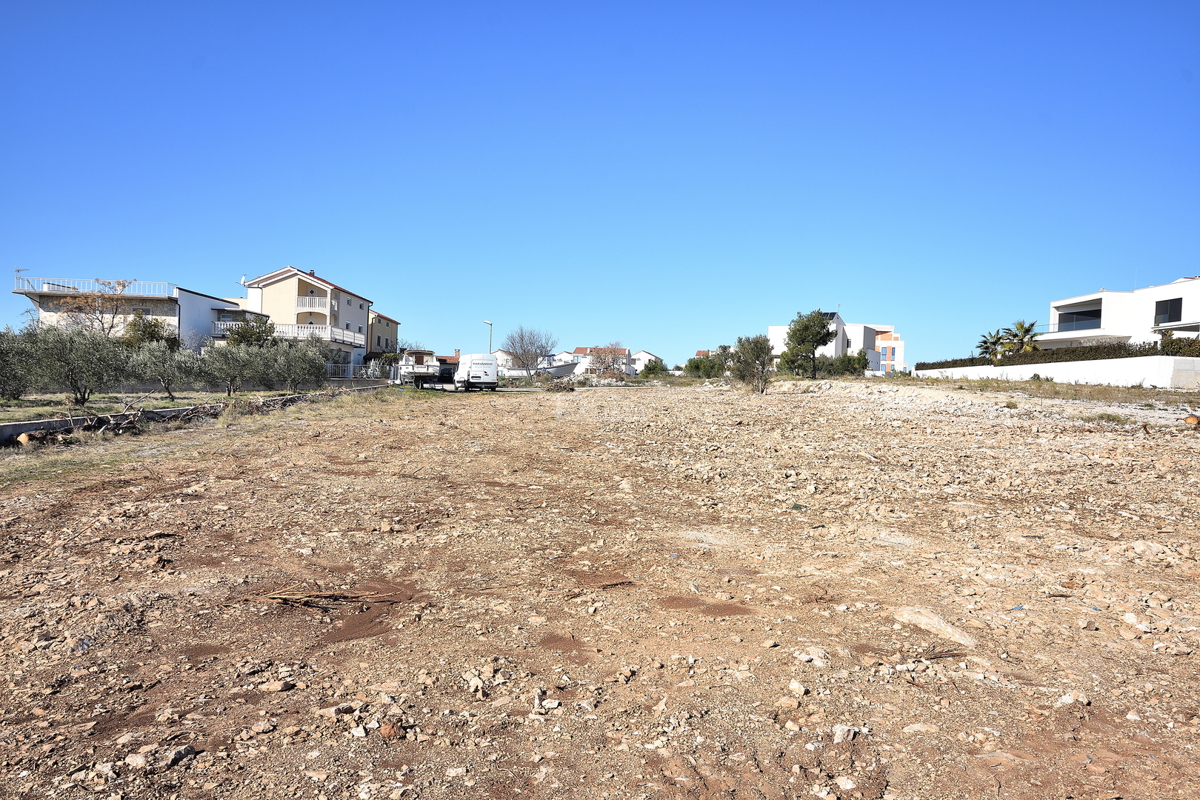 Vodice - terreno edificabile di 650m2, a 900 m dalla spiaggia