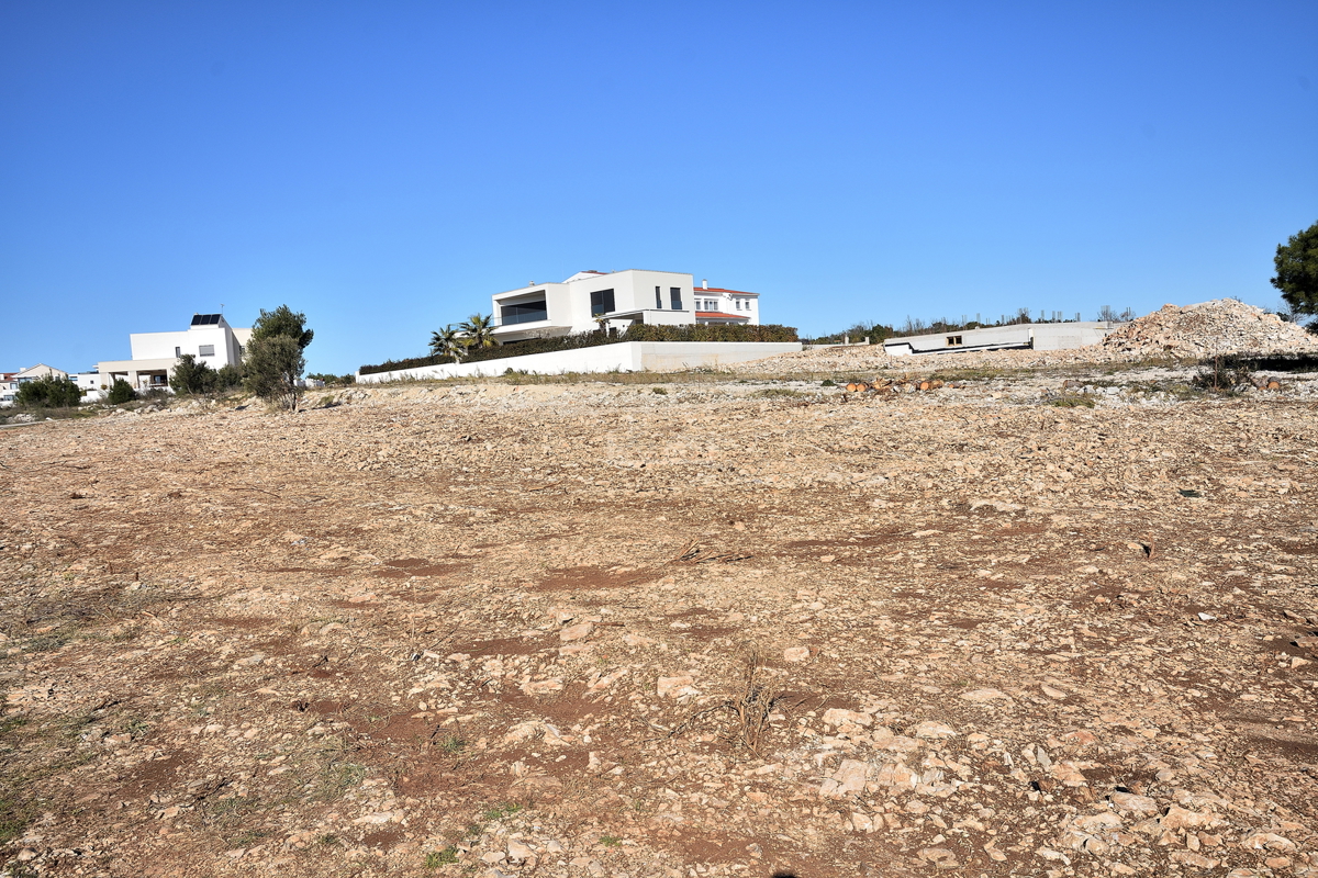 Vodice - terreno edificabile di 650m2, a 900 m dalla spiaggia