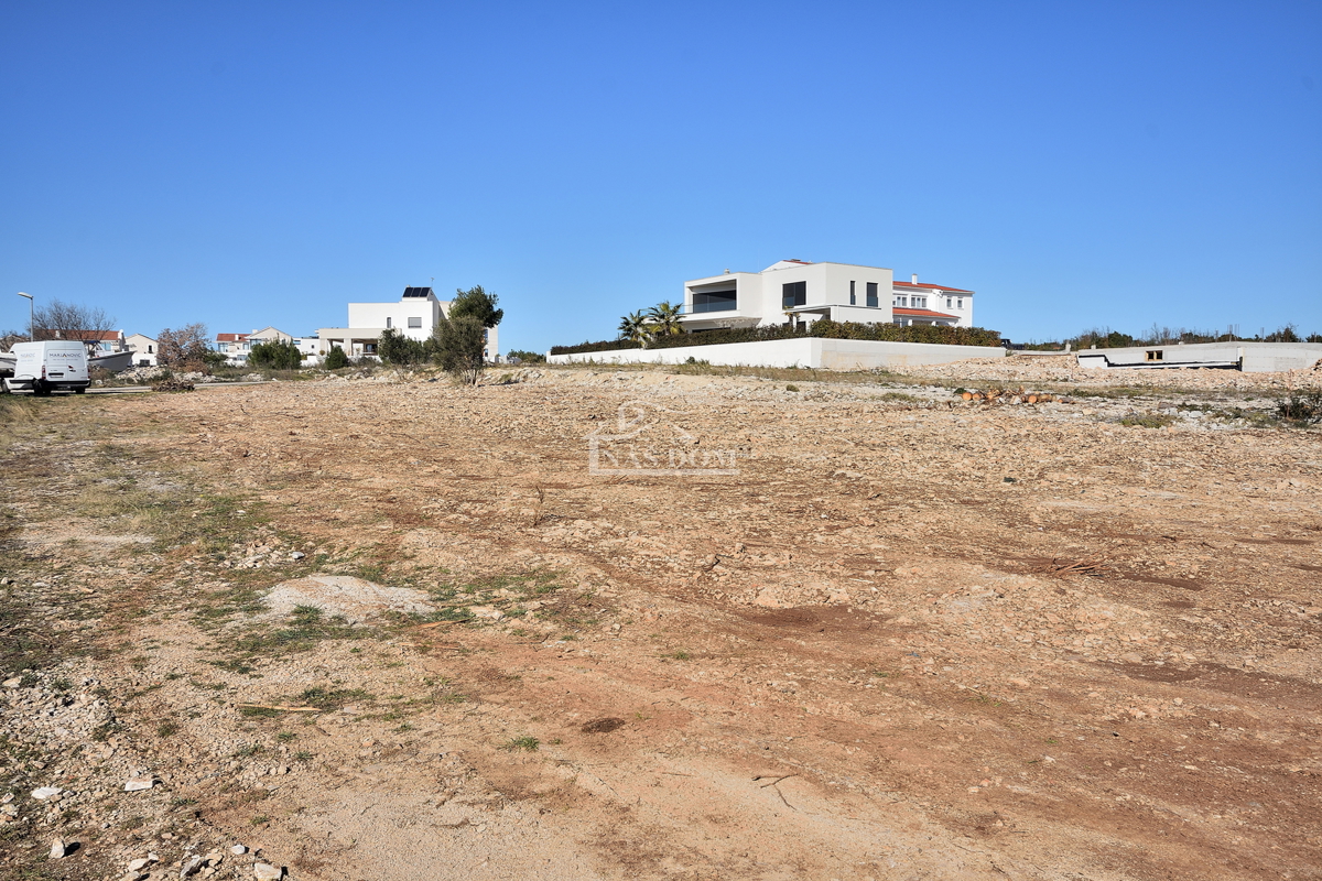 Vodice - terreno edificabile di 650m2, a 900 m dalla spiaggia